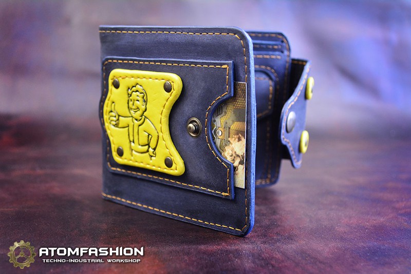 Кожаный кошелек ручной работы по мотивам Fallout.
